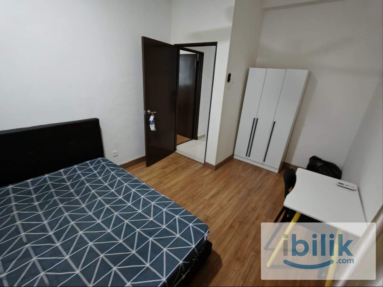 Landmark Residence Middle Room Driving to Mrt Bukit Dukung Mrt Batu 11 cheras - Image 4