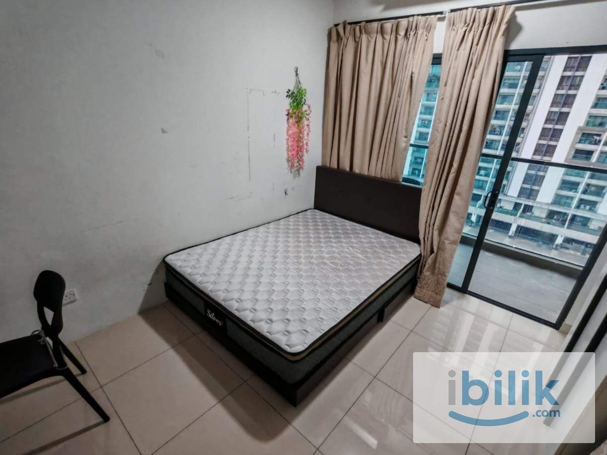 Landmark Residence Room with Balcony Driving to MRT station Cheras - Image 1