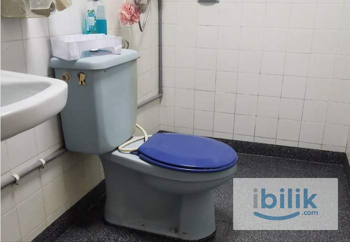 Middle Twin Sharing Room for rent (Near HKL) - Image 4