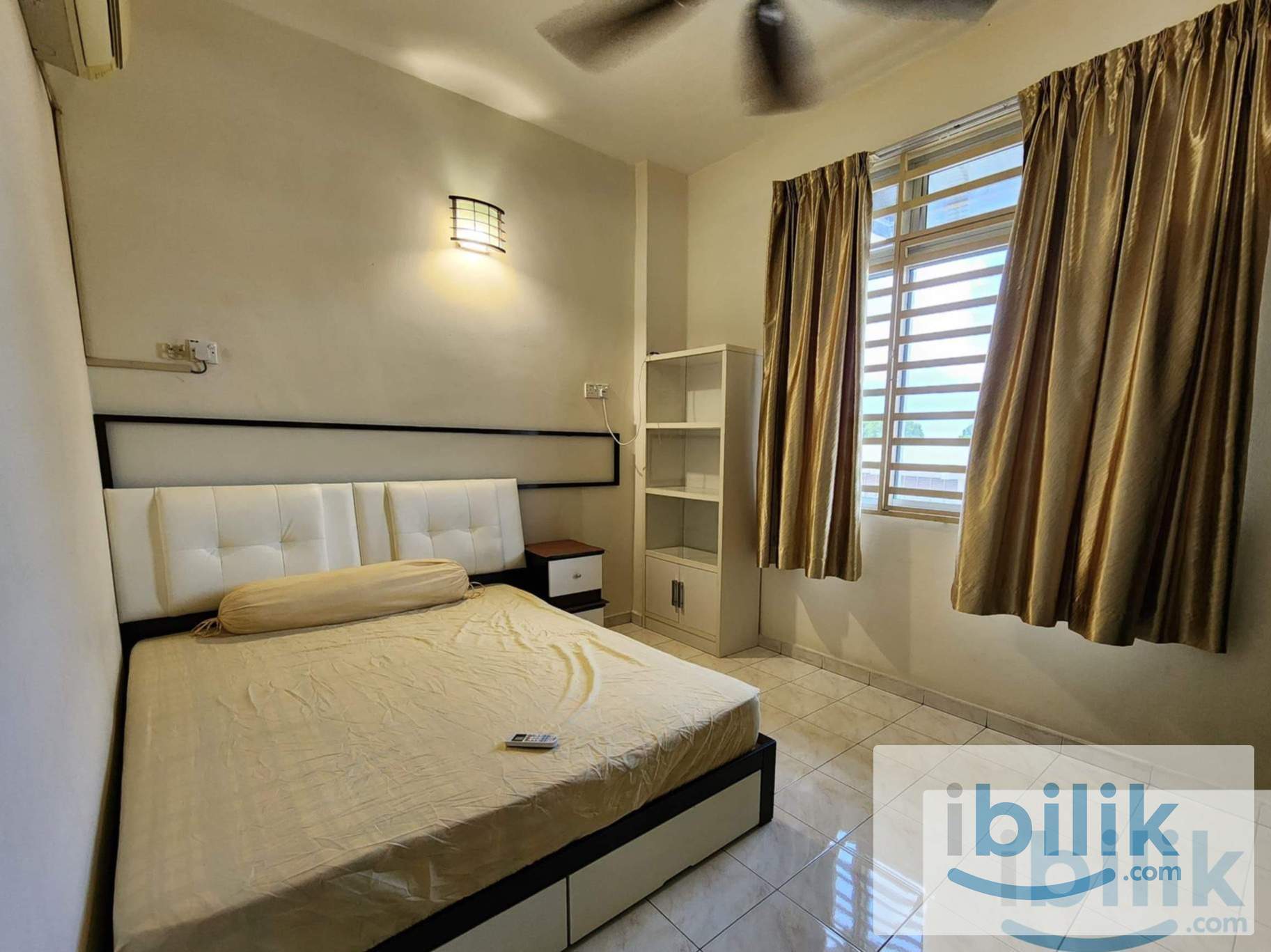 Master Room with private bathroom at Raja Uda Butterworth - Image 2