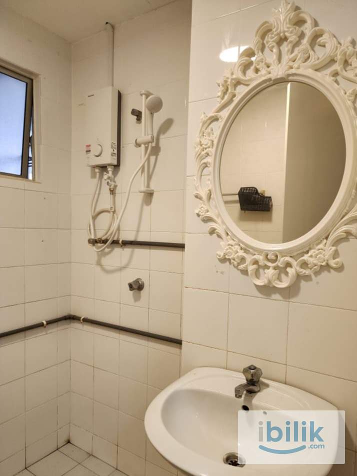 River View Room at Park View Tower, Butterworth - Image 5