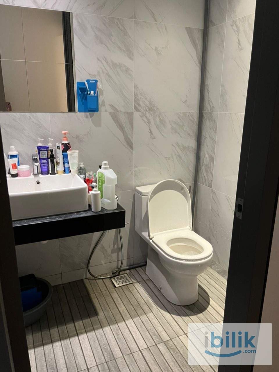 Fully Furnished Single Room at Emporis Kota Damansara - Image 4