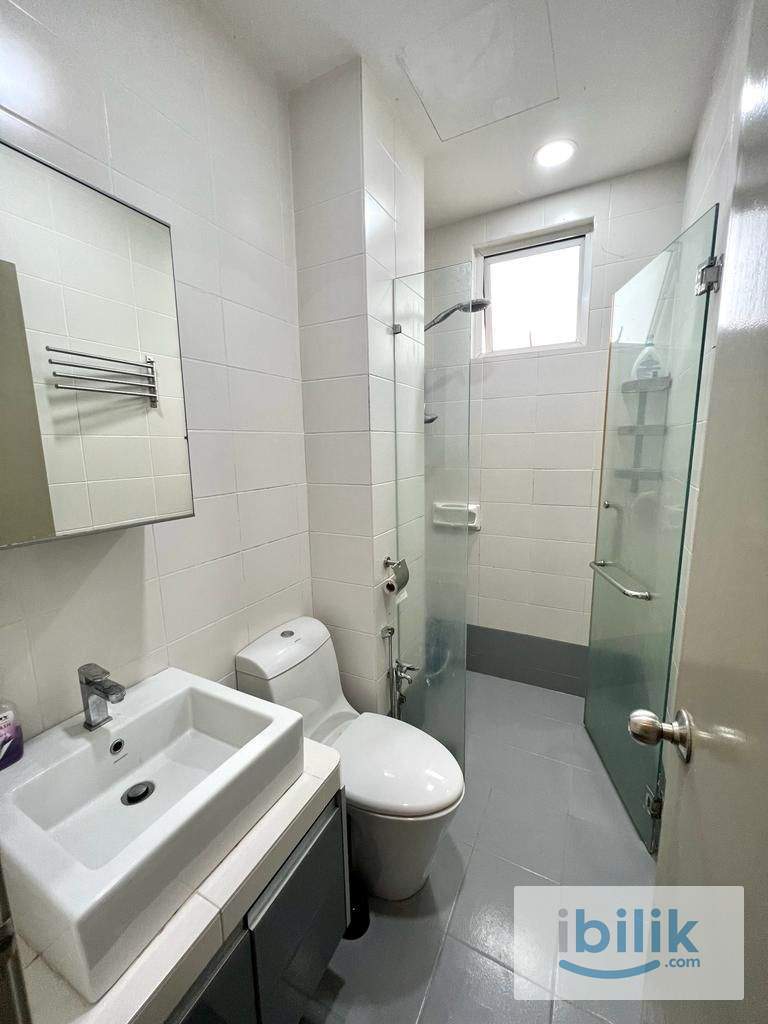 Cozy Medium Room in Vue Residences Titiwangsa Kuala Lumpur  - Image 5