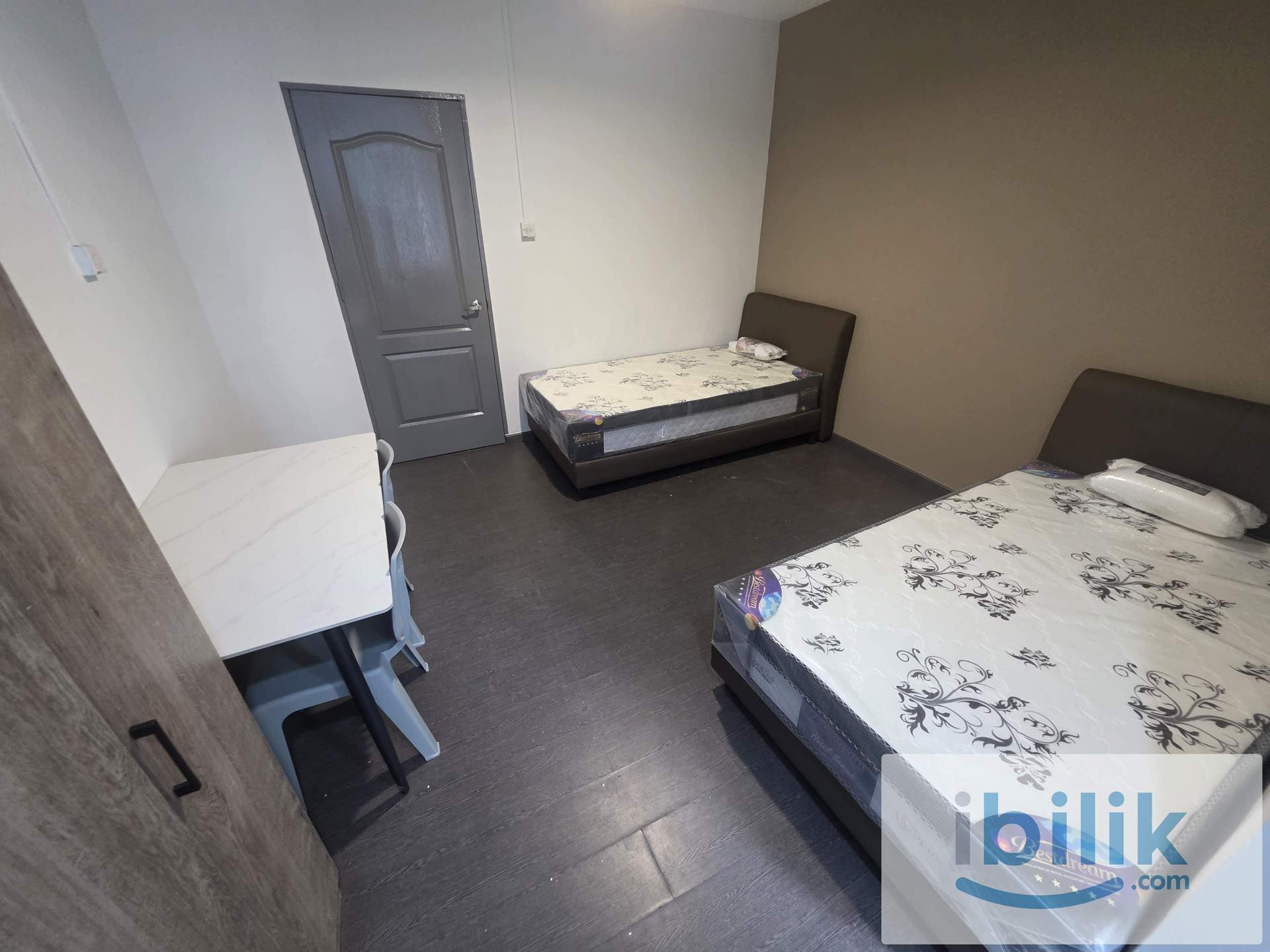 Fully Furnished Studio Room With Toilet For Rent - Image 5