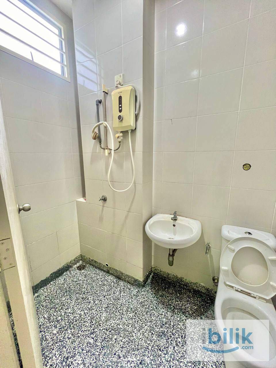 Medium Room Female Uint For Rent near seremban 2 - Image 5