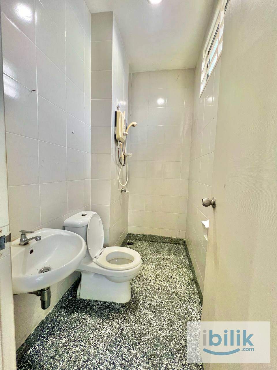 Singel Room Female Uint For Rent near seremban 2 - Image 9