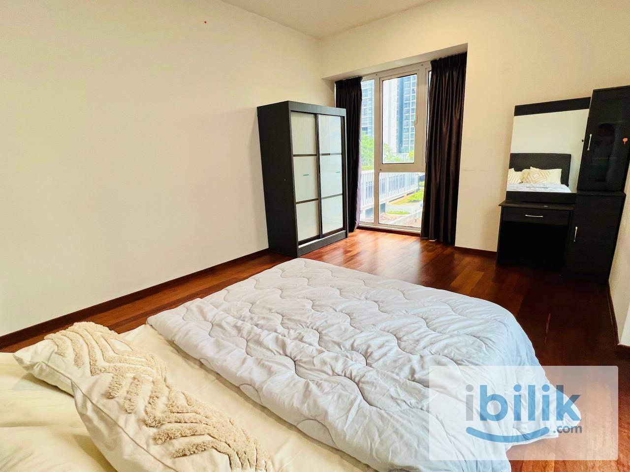 Super Cozy Master room for rent lakefrount villa near cycberjaya 15min to ioi putrajaya  - Image 4