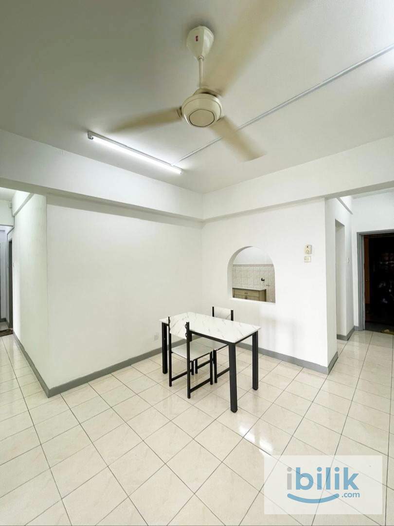 Single Room Fully Furnish Clean and Tidy - Image 3