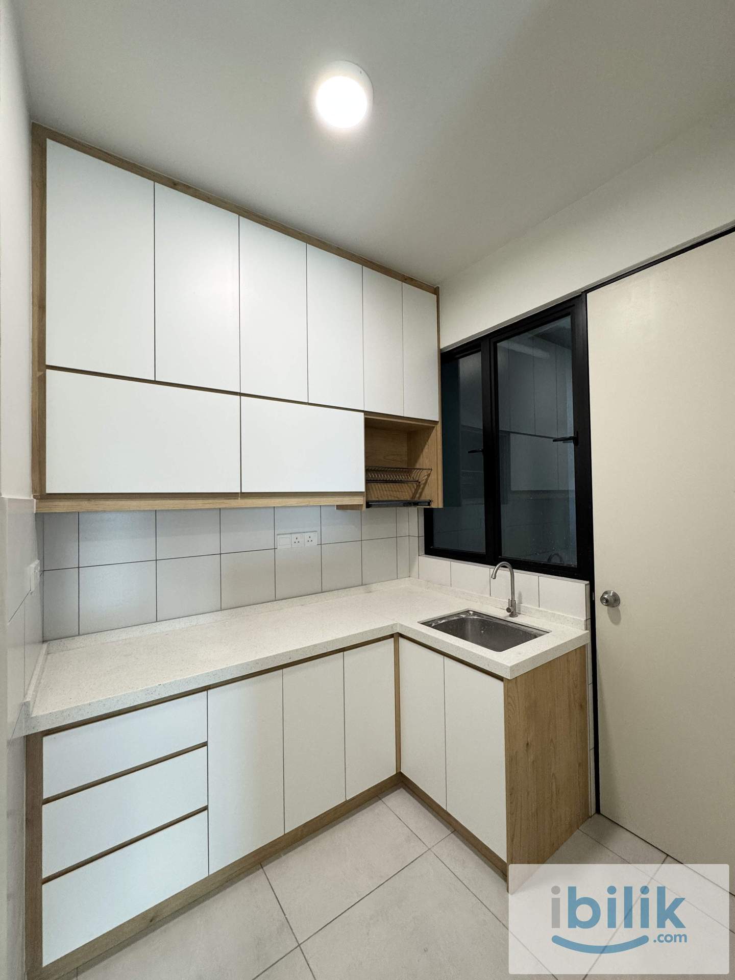 Master Room Attach-bathroom  (Walking Distance To MRT) - Image 8