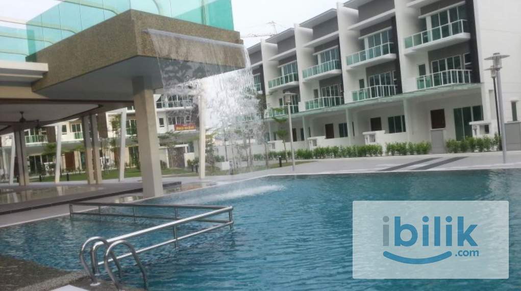 Master bedroom for rent (Garden Ville – High End Condo) - Image 2