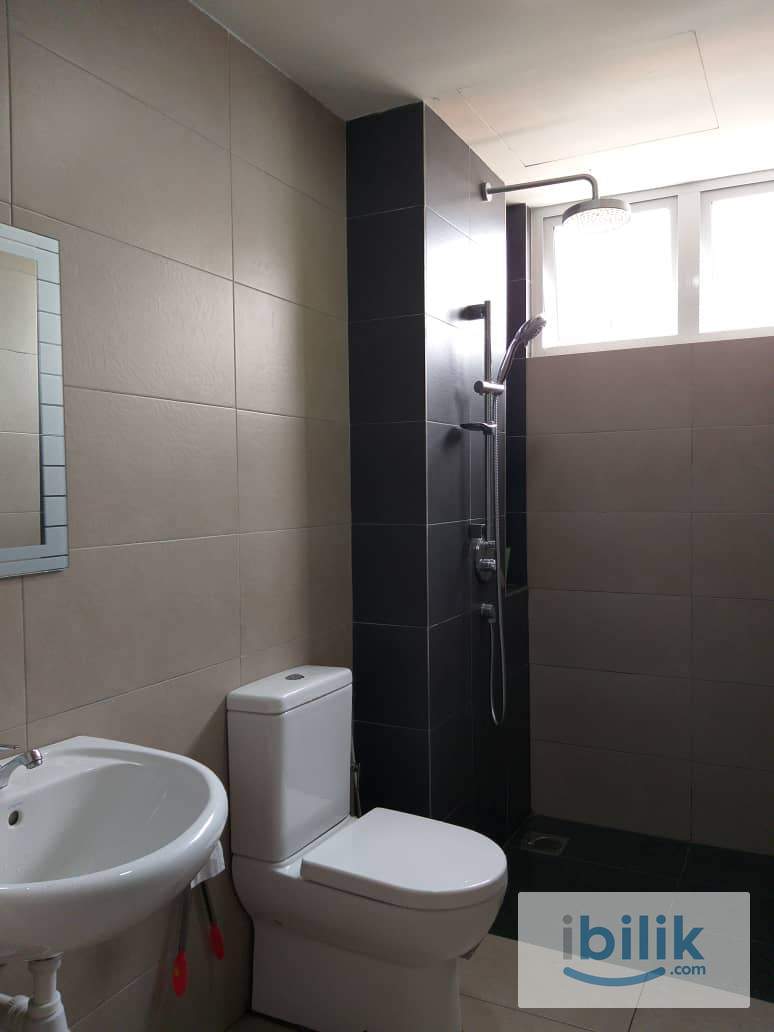 Master bedroom for rent (Garden Ville – High End Condo) - Image 10