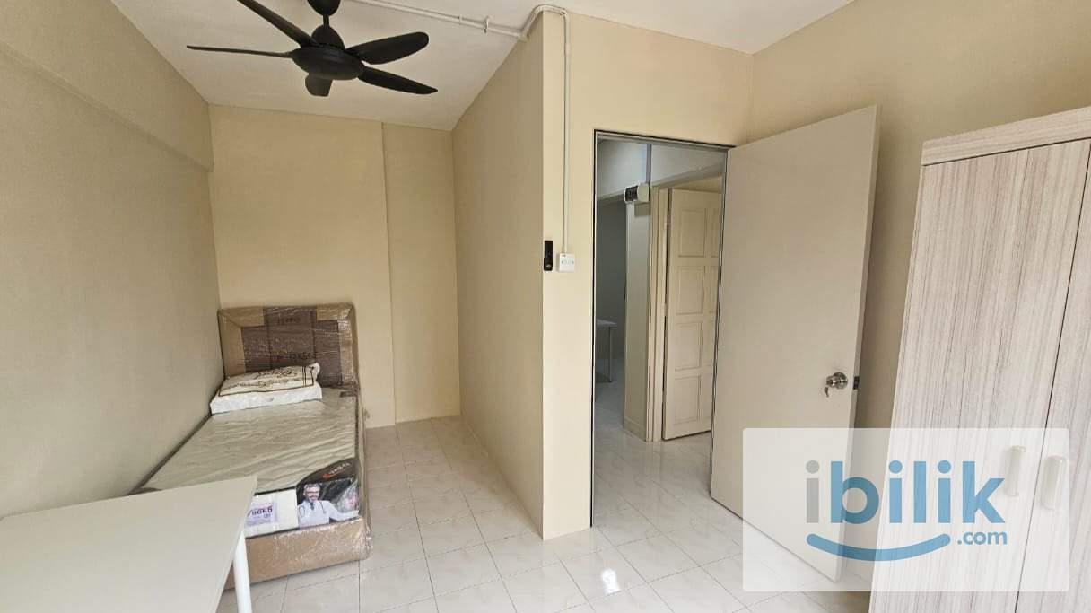 LRT Salak Selatan room for rent Bandar sri permaisuri cheras full furnish - Image 1