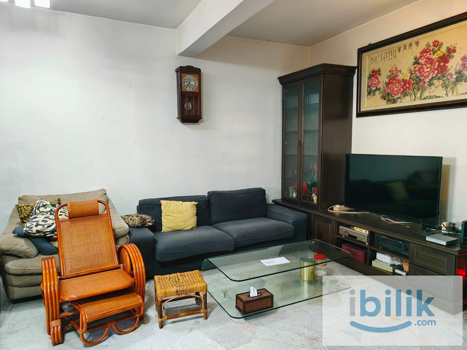 Middle Room - Image 7