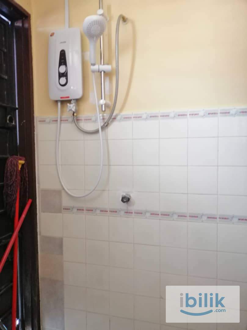 Middle Room at Bandar Sri Damansara (SD9/2A)					 - Image 4