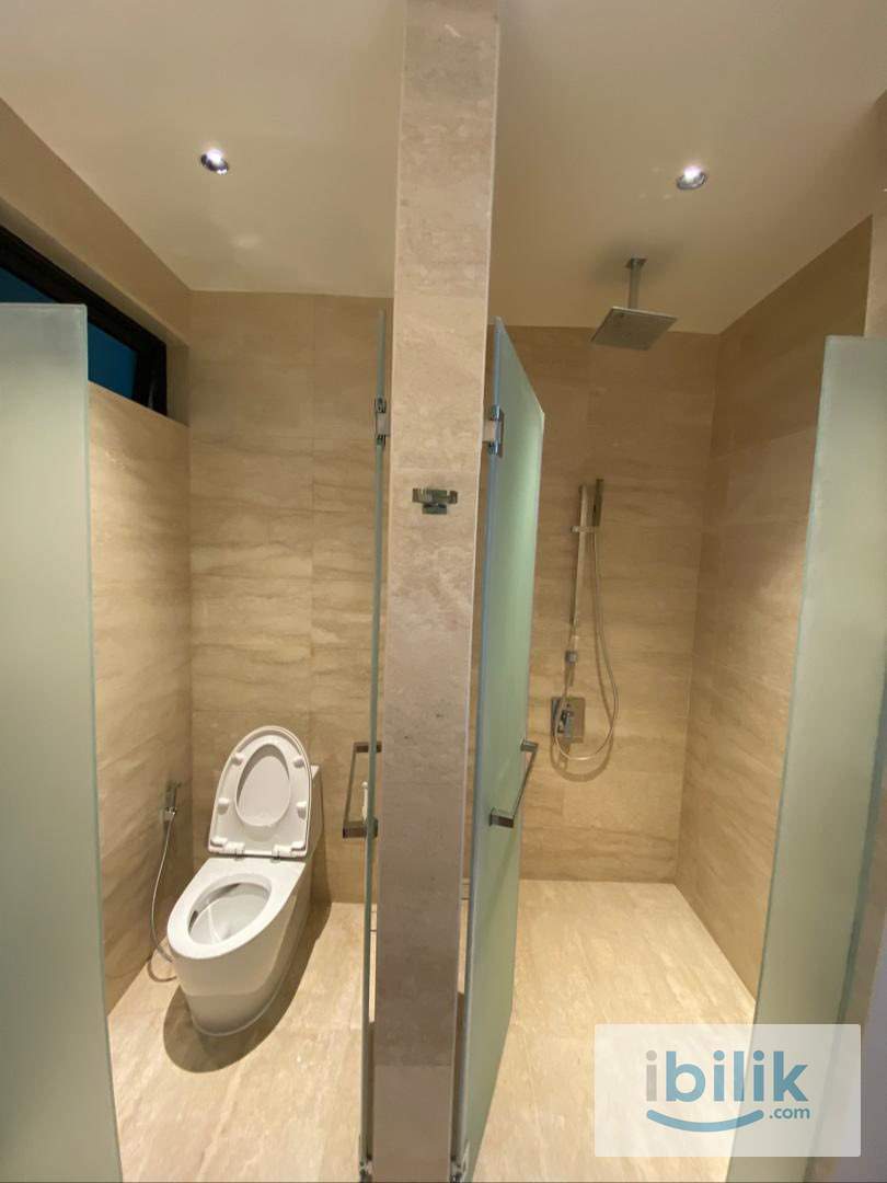 Middle Room  - Image 6