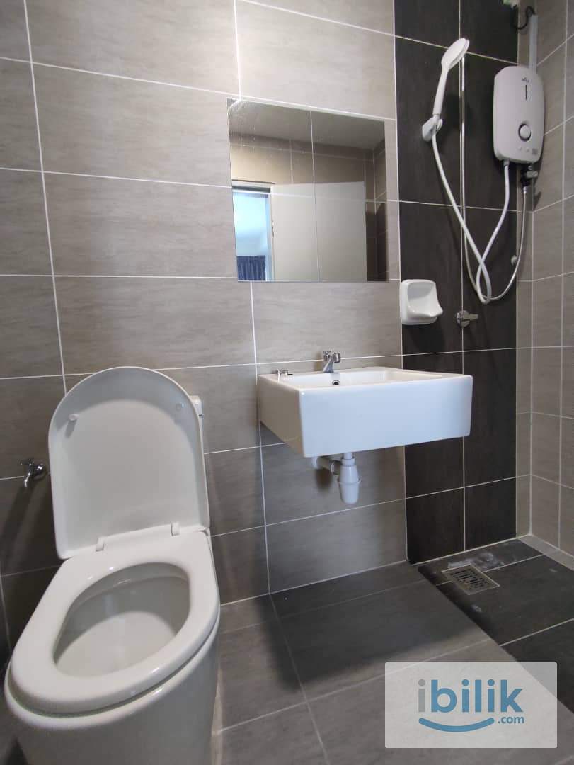 (B138) RD 👩🏼 All Female Master Room A at Residensi Suasana, Damansara Damai - Image 5