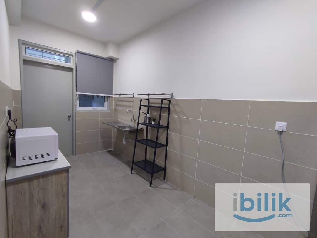 (B138) RD 👩🏼 All Female Master Room A at Residensi Suasana, Damansara Damai - Image 6