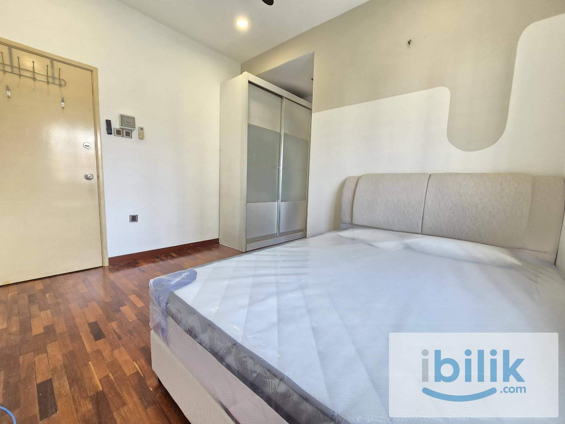 Bandar Utama Brand New Refurbished & Fully Furnished Room For Rent (Immediate Move in Condition) - Image 2