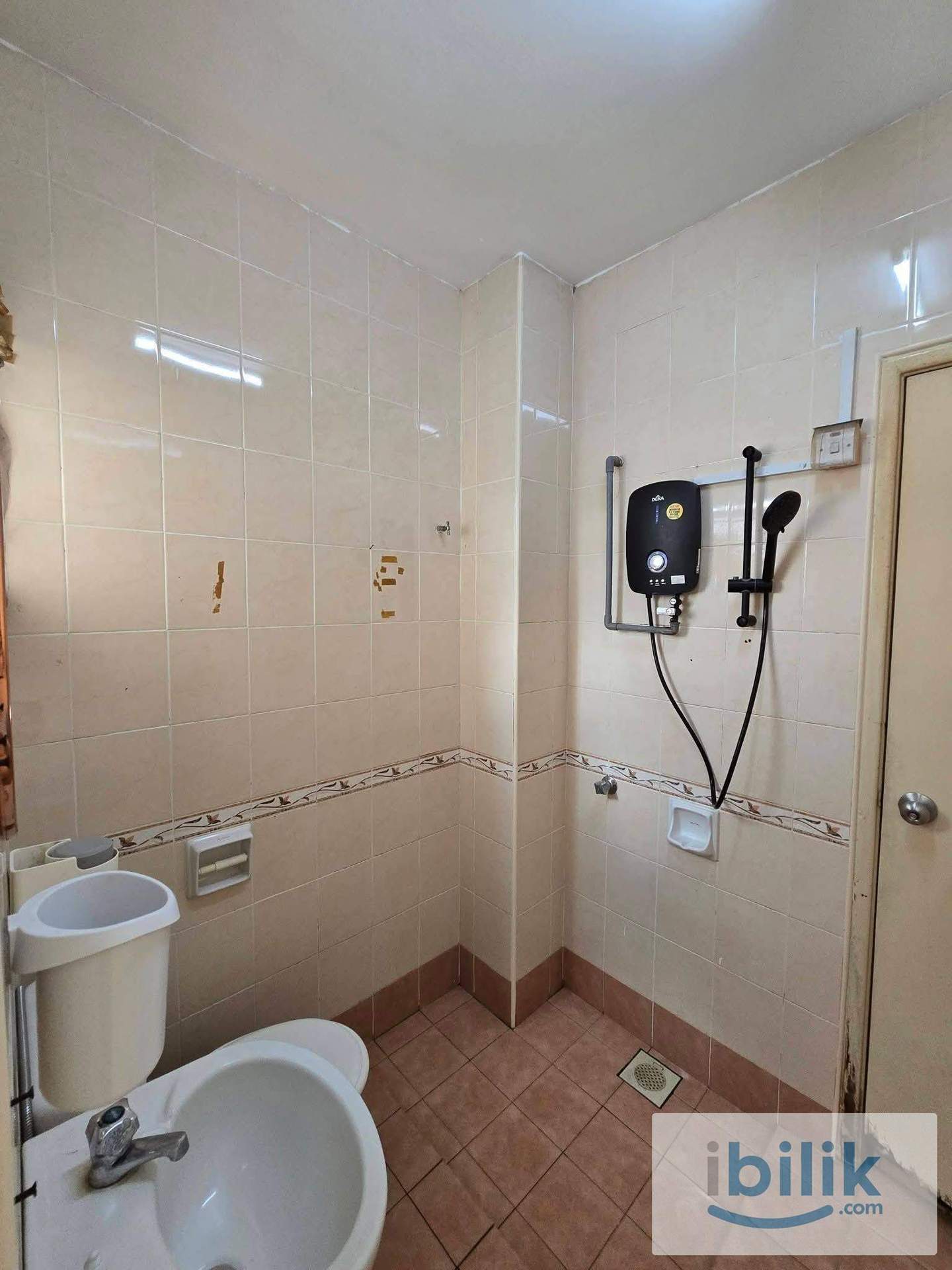 Bandar Utama Brand New Refurbished & Fully Furnished Room For Rent (Immediate Move in Condition) - Image 5
