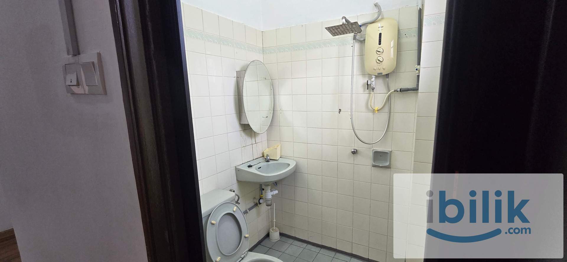 Master Room at USJ 9, UEP Subang Jaya - Image 3
