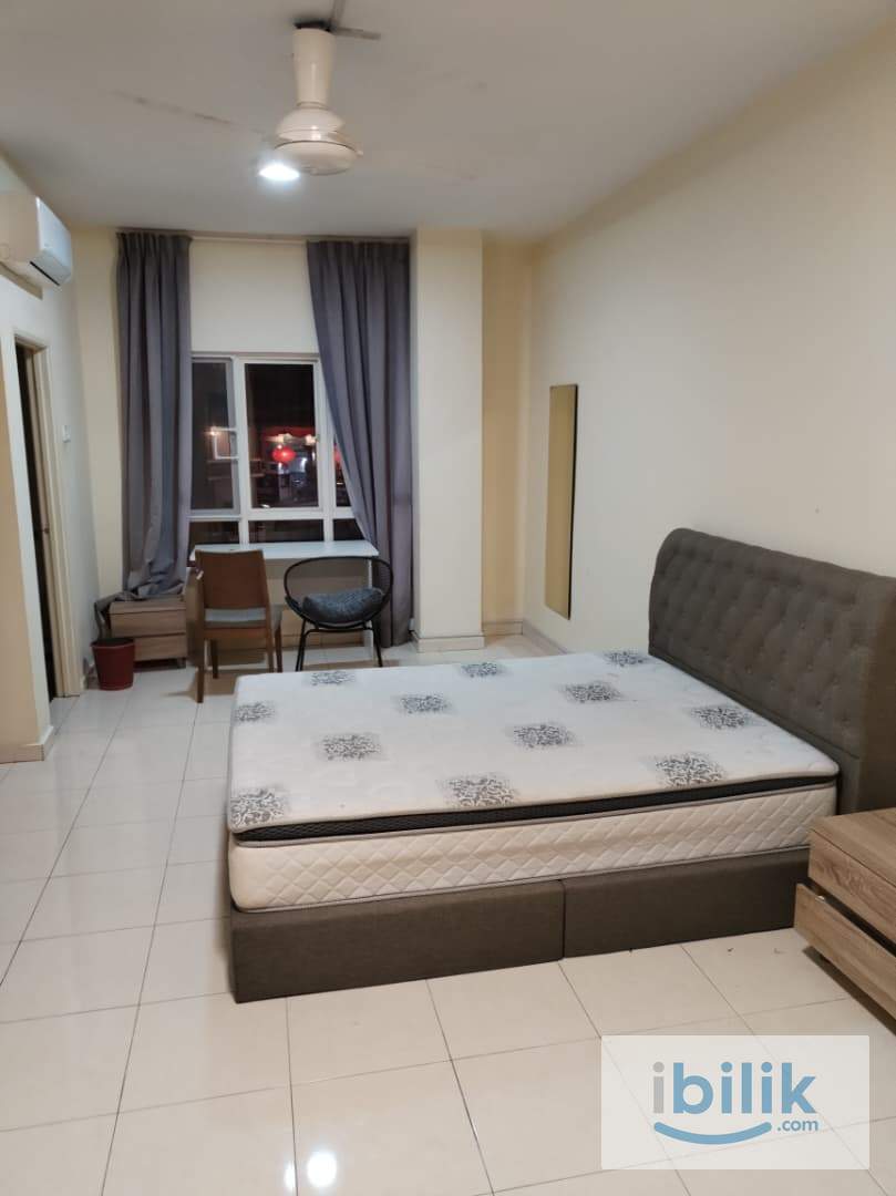 Putra Marine - Big Master Room with own attached toilet - Image 6