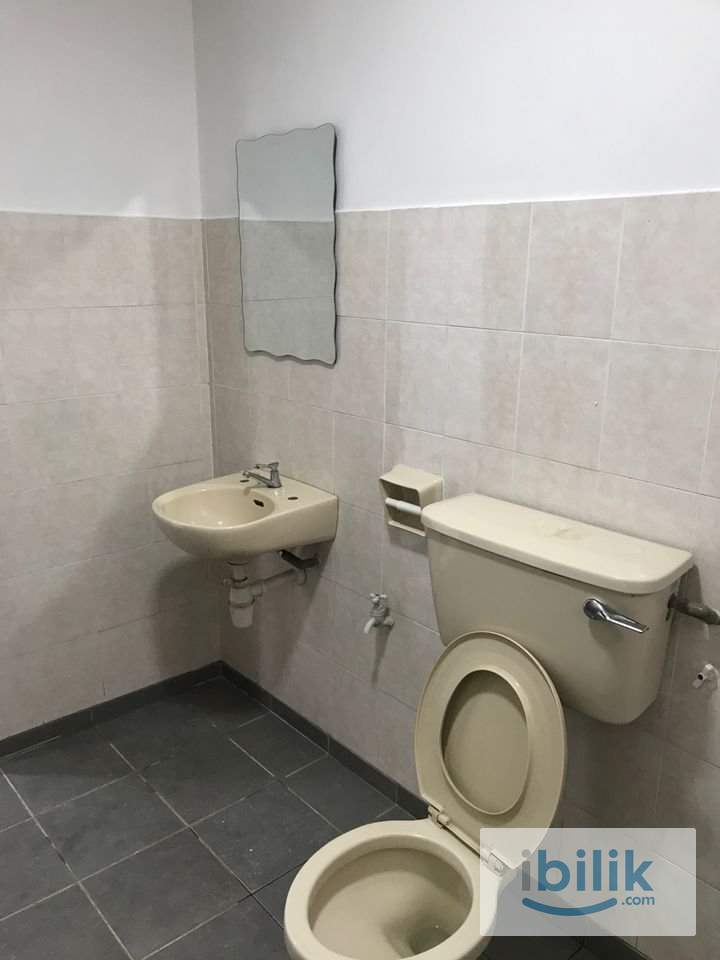 Single Room at Green Acre Park, Bandar Sungai Long - Image 5