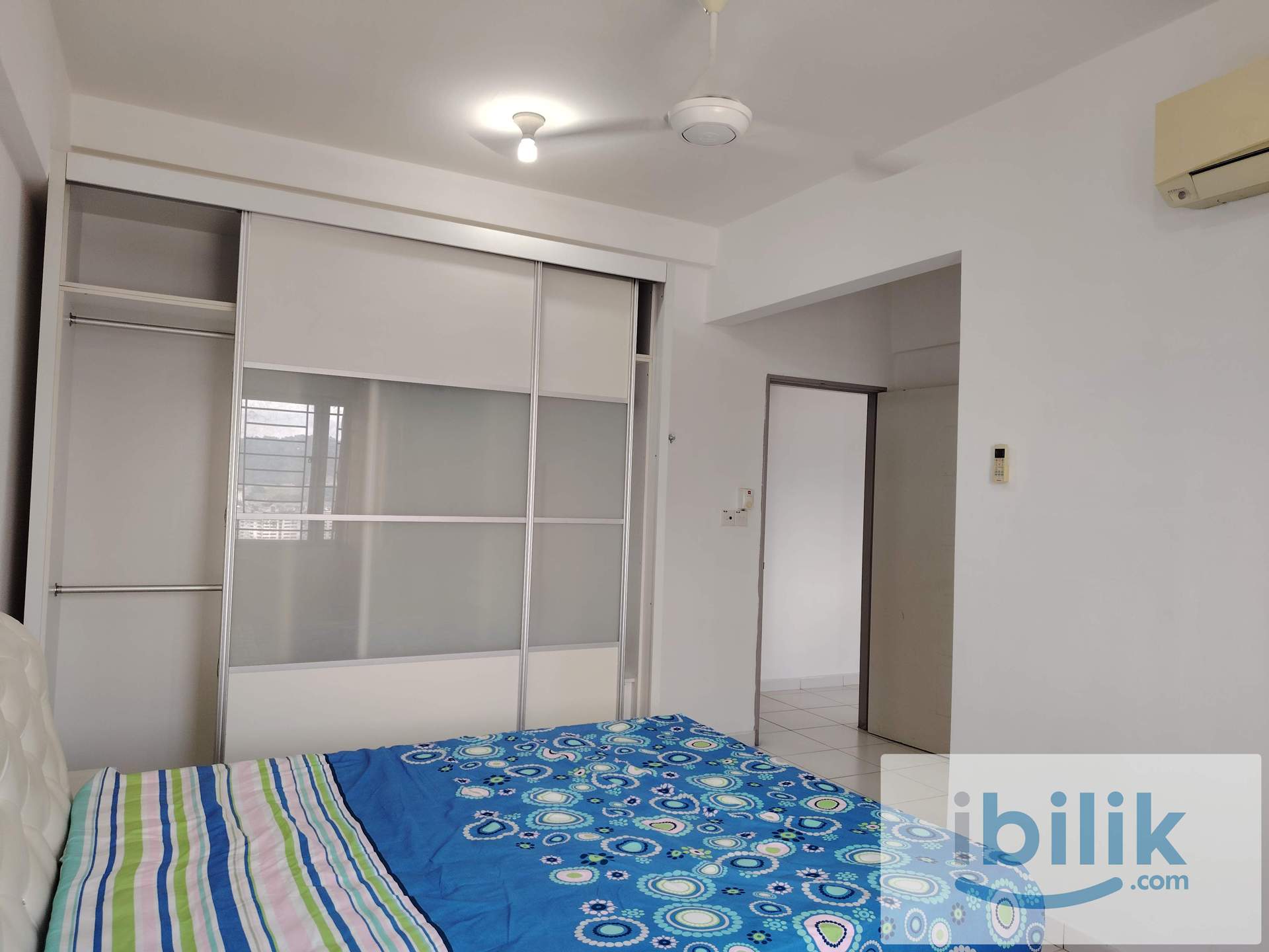 MasterBedroom with bathroom - Image 4