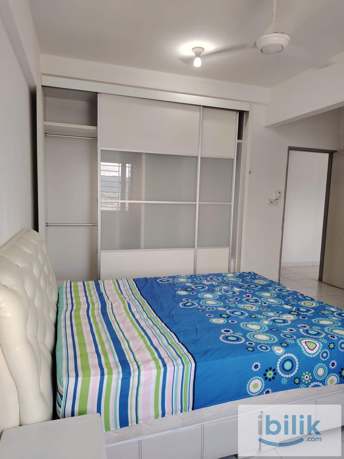 MasterBedroom with bathroom - Image 5