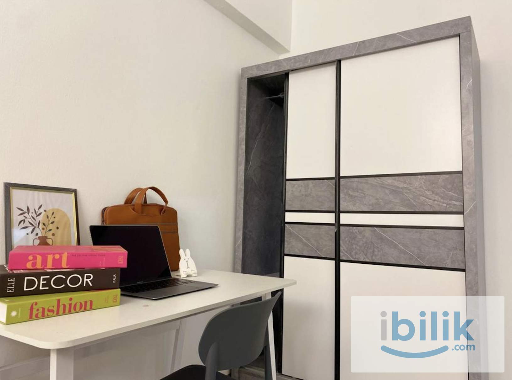 Room - Image 3