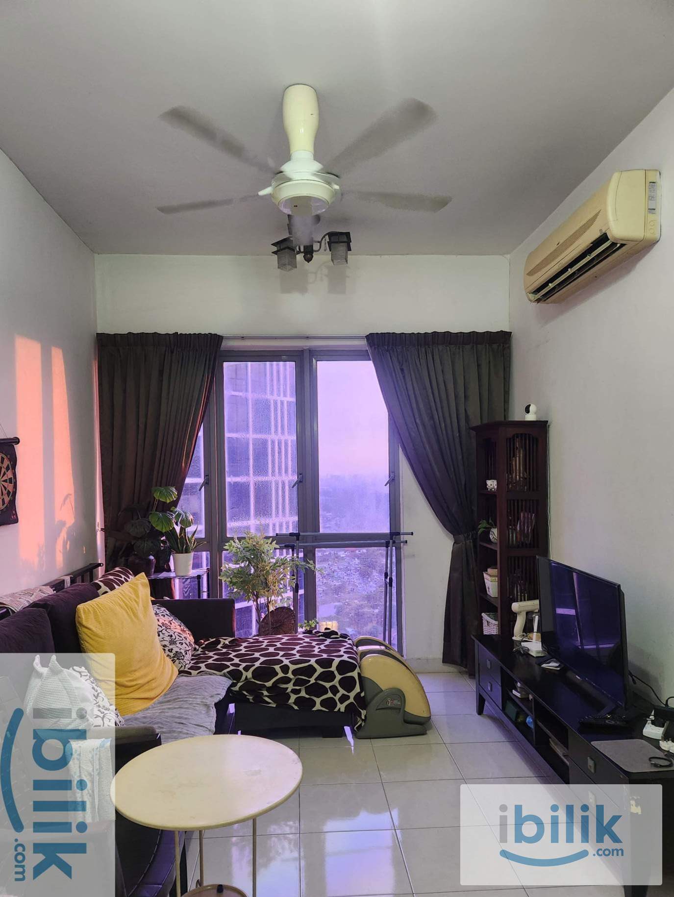 Tropics @3 Damansara master bedroom - Image 4