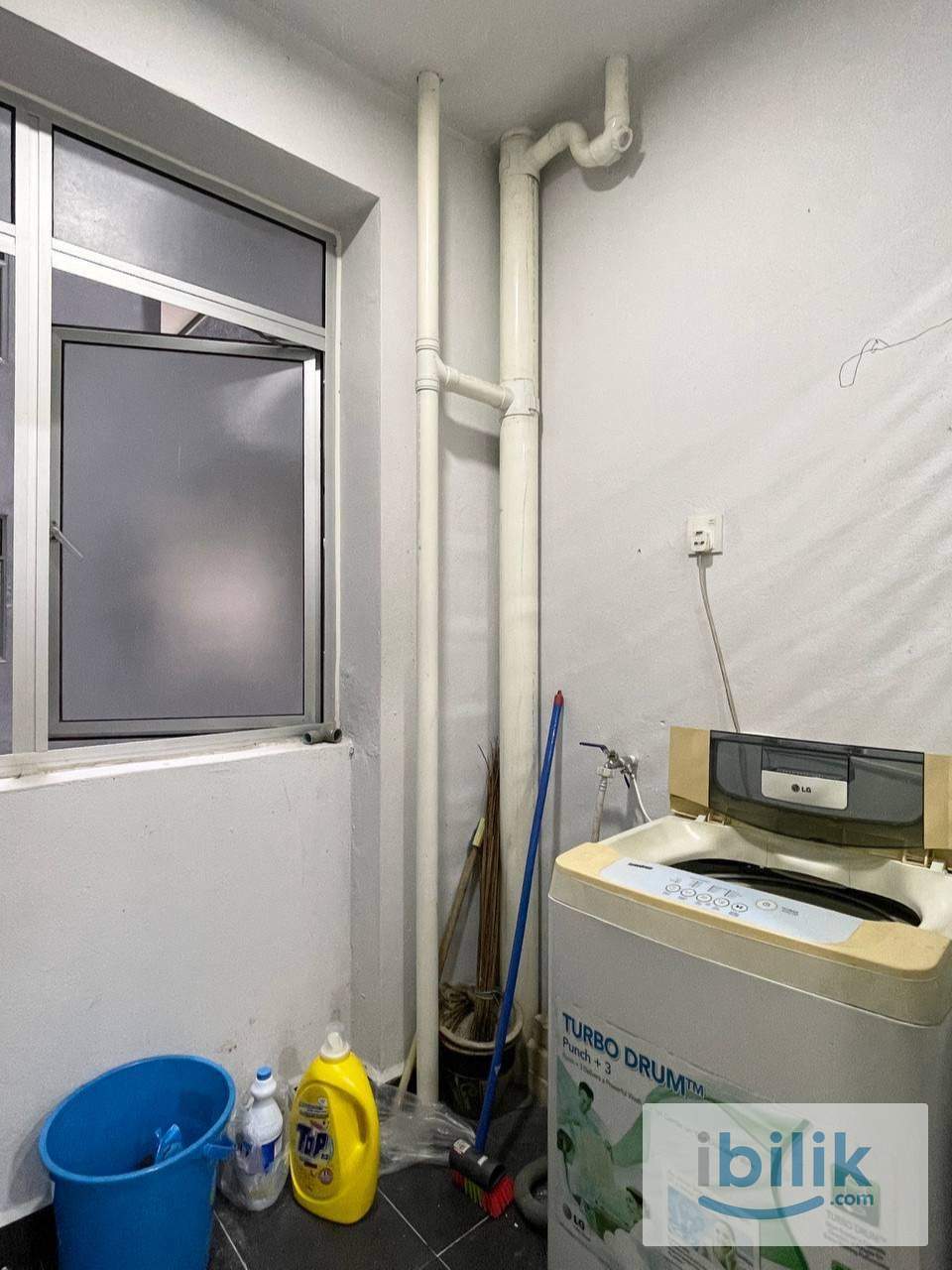 Batu Kawan Pangsapuri Suria 1 Master Room for Rent - Image 8