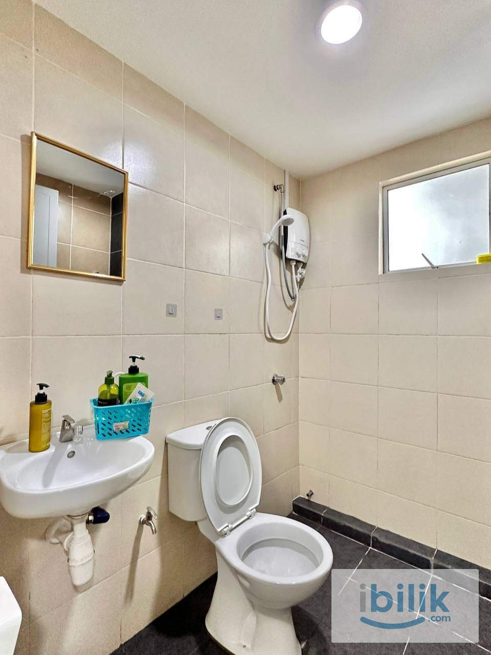 Batu Kawan Simpang Ampat Pangsapuri Suria Single Room For Rent - Image 3