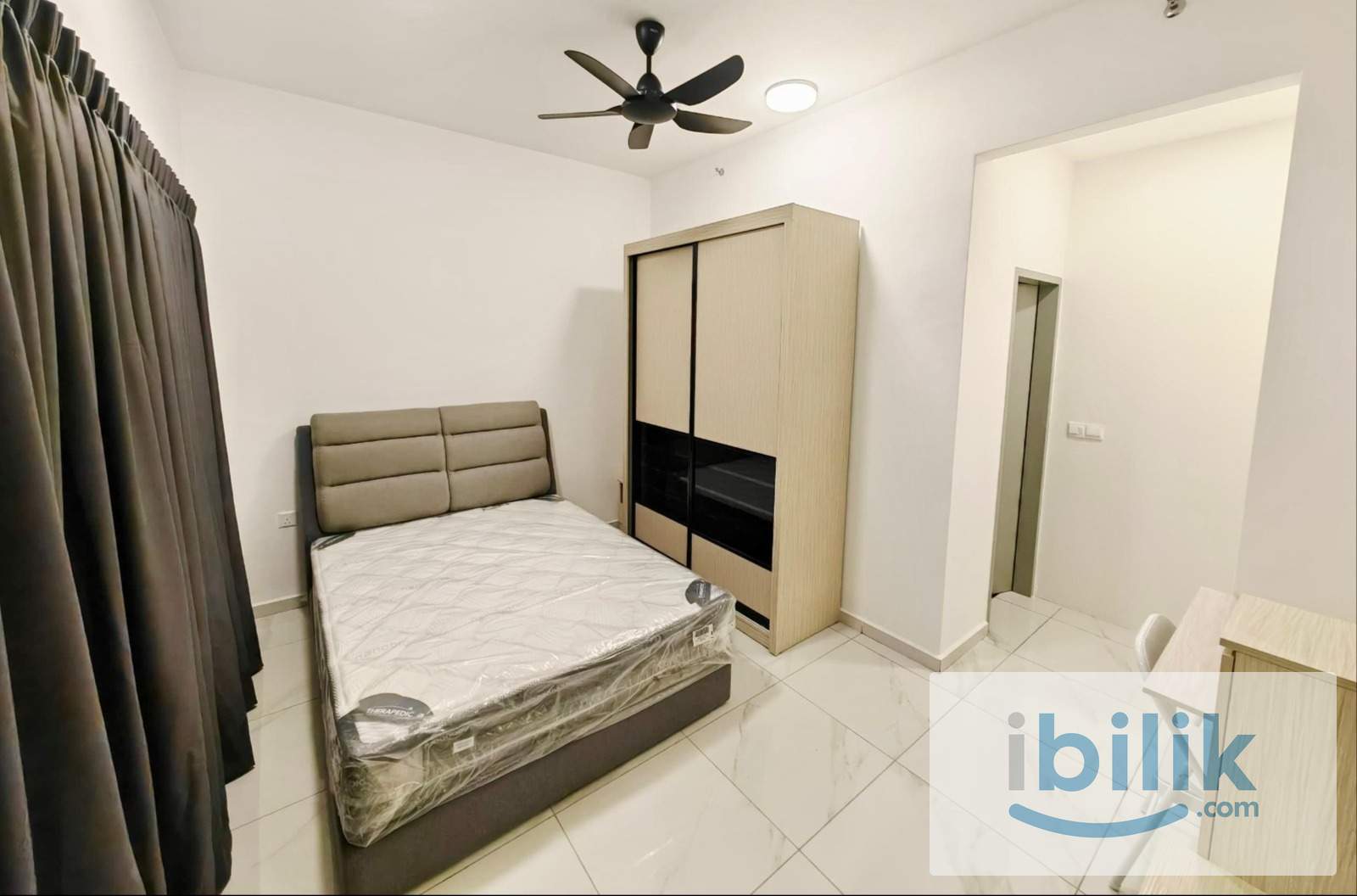 Master room with individual toilet - Image 1