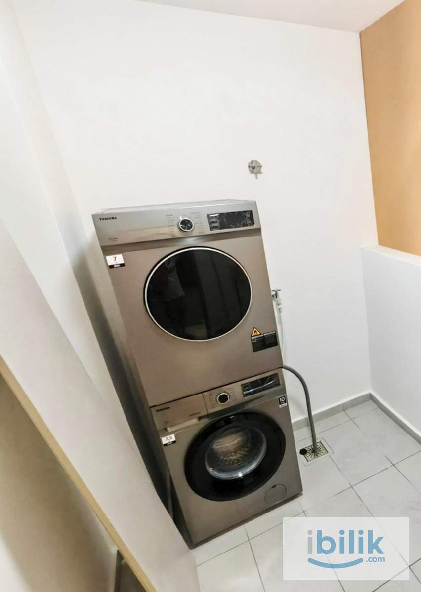 Single Room at Pulau Tikus, Penang - Image 4