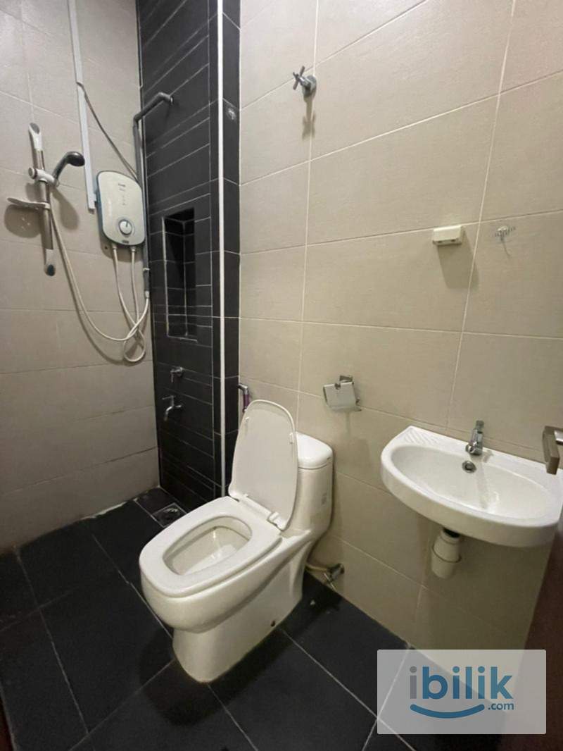 Private Bathroom Room in Alam Impian , Shah Alam  - Image 3