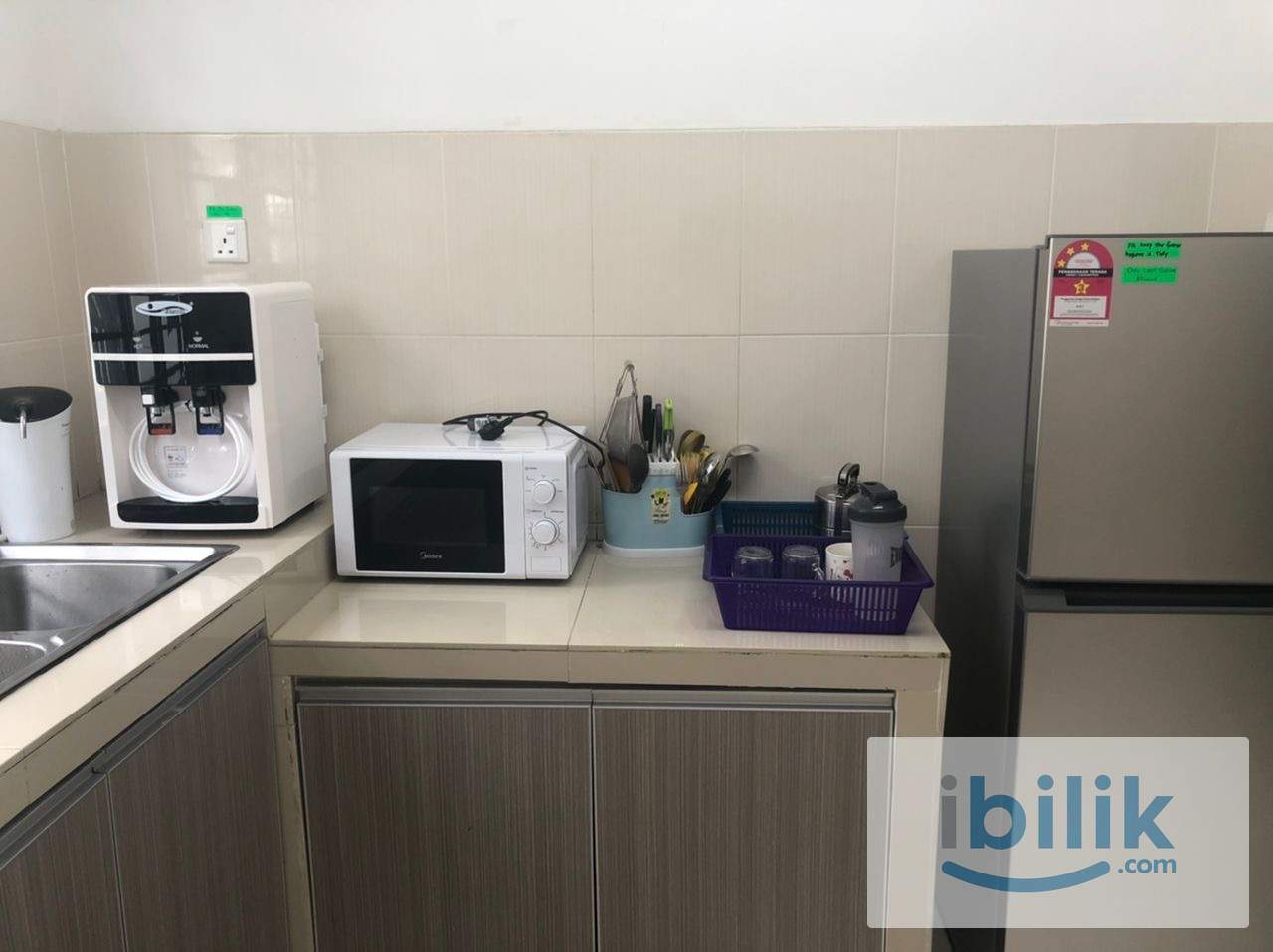 Middle Aircond Room - Image 2