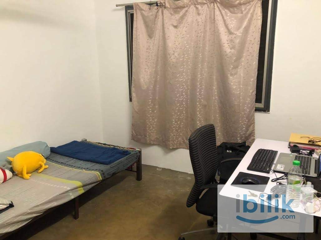 Large Room for TWO at Section 17 - Image 1