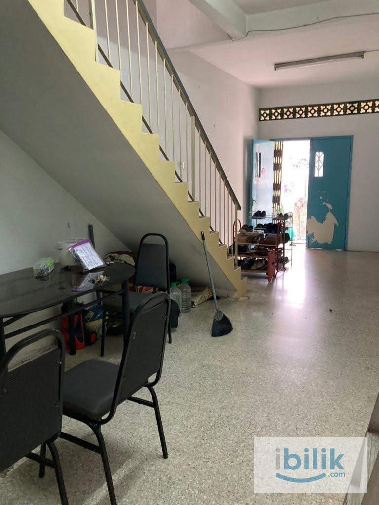 Large Room for TWO at Section 17 - Image 3