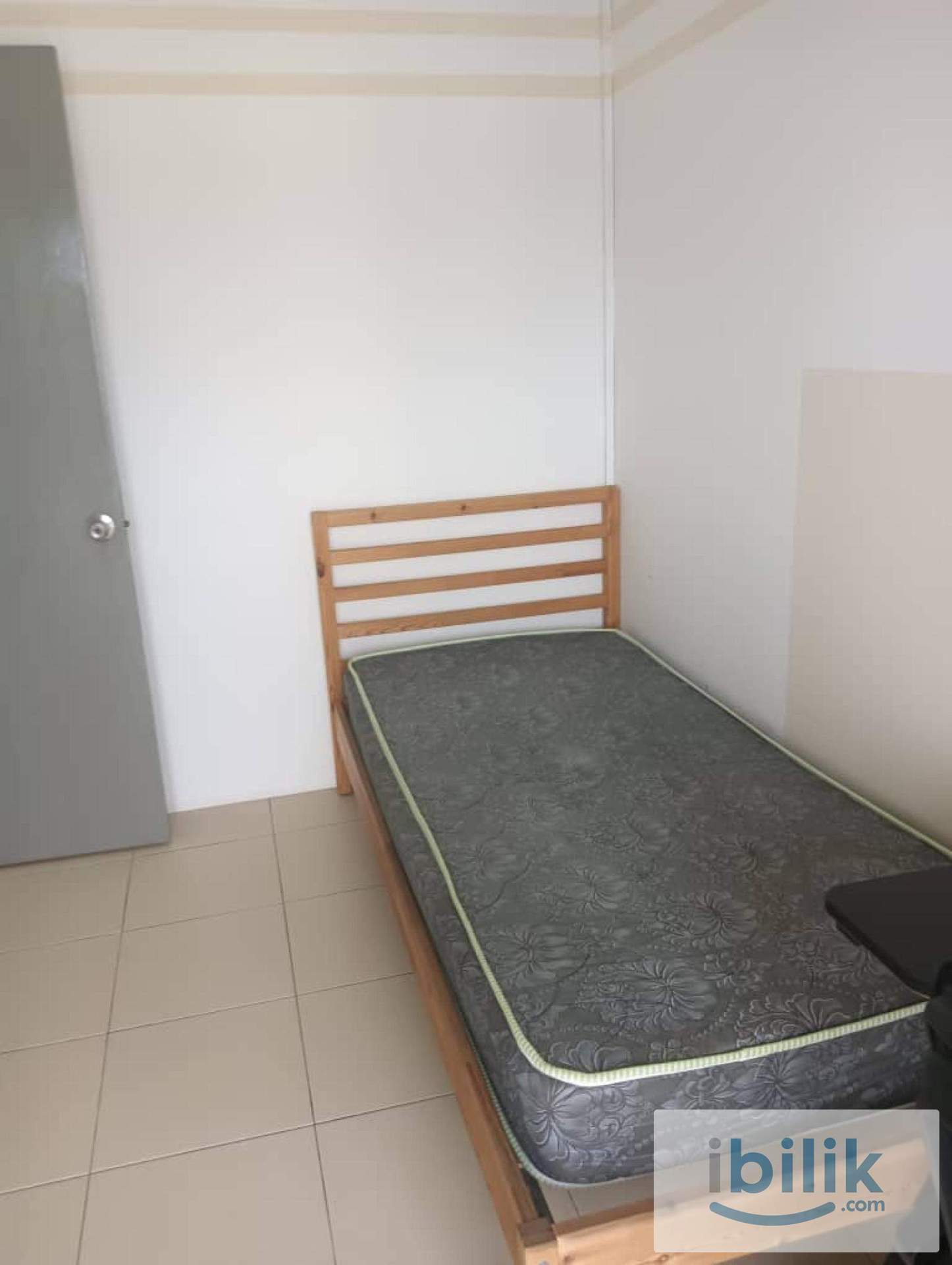 Fully Furnished Small Room for Rent at Platinum Lake PV12, KL - Image 1