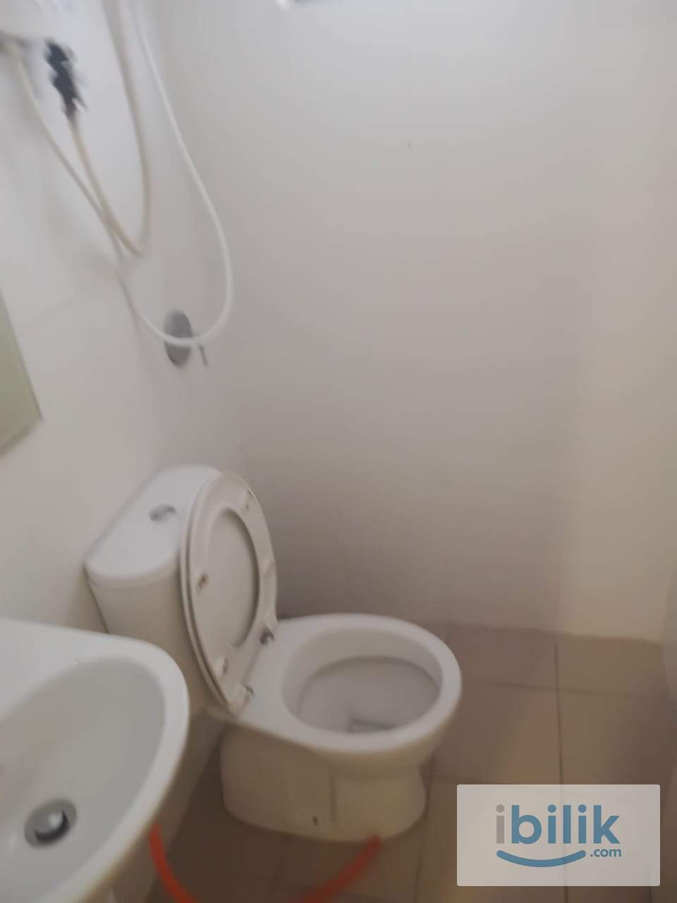Fully Furnished Queen Bed Ensuite for Rent at Riverville, Jalan Klang Lama - Image 6