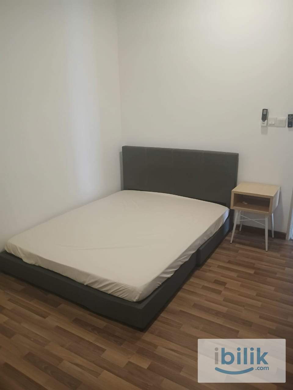 Fully Furnished Queen Bed Ensuite for Rent at Riverville, Jalan Klang Lama - Image 1
