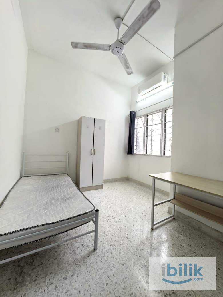 🎉Newly Renovated Medium Room in Damansara Utama SS21 - Image 3