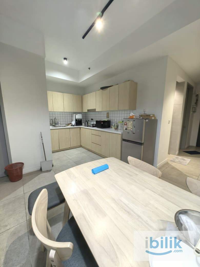 🚎 FREE Shuttle Van 🚎📚Easy Access To Uni/College 📚🧽 Weekly Cleaning Service 🧽 - Image 3