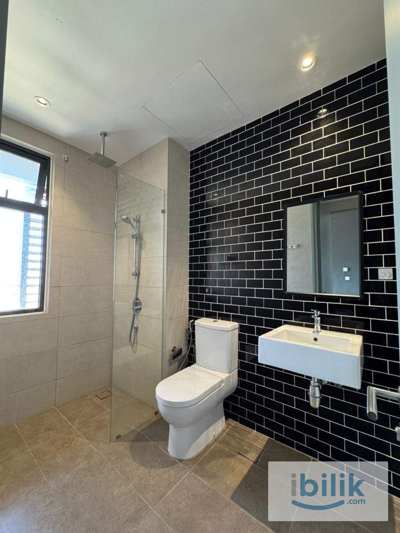 🚎 FREE Shuttle Van 🚎📚Easy Access To Uni/College 📚🧽 Weekly Cleaning Service 🧽 - Image 2