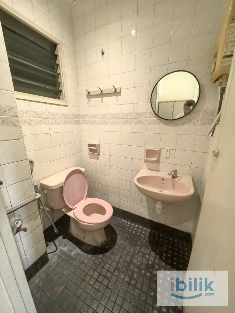 🍂Suitable For 2~3 Pax Stay🍁Ready To Move In🌿Fully Furnished Private Room - Image 3