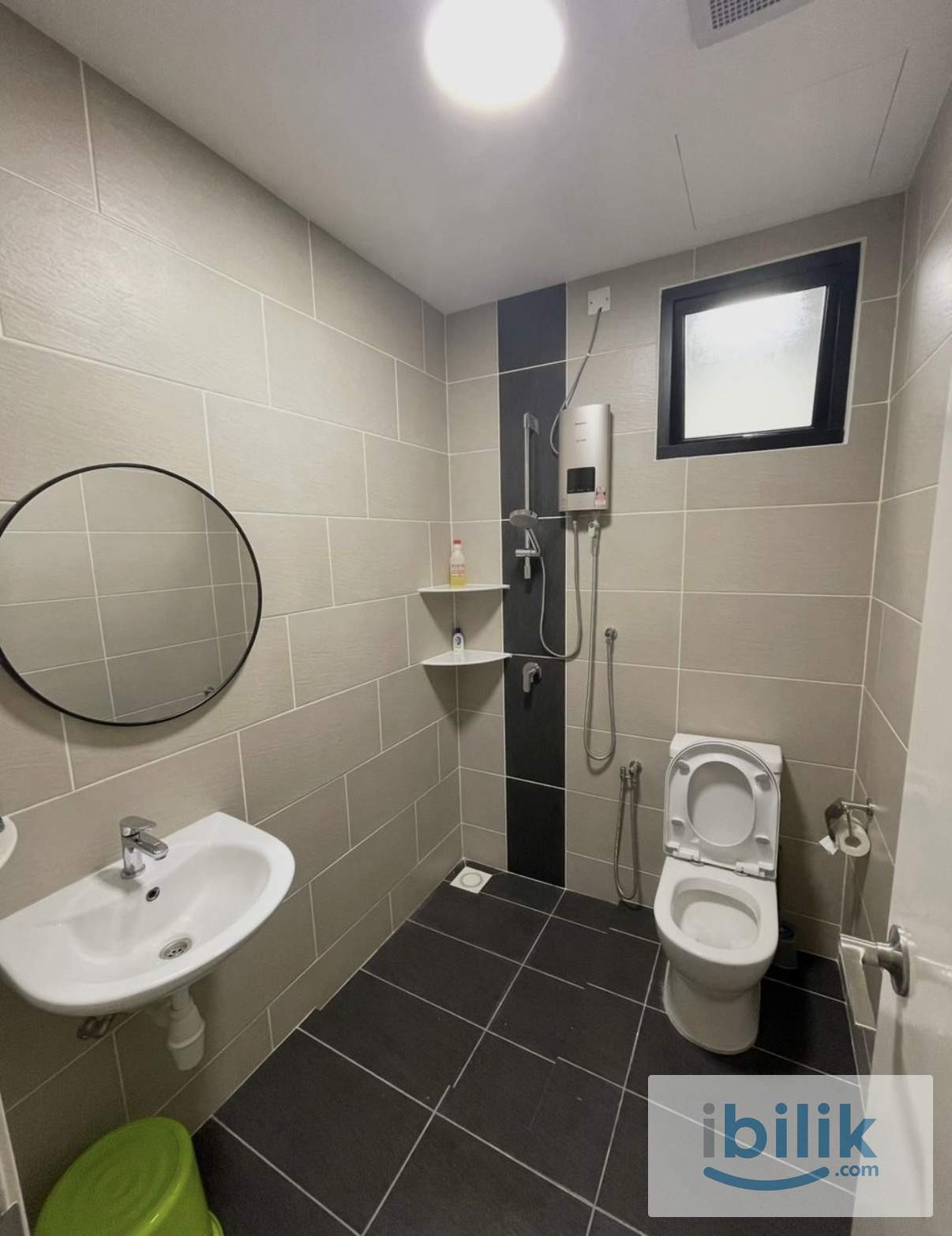 Middle Room Tuan Residency Jalan Kuching For Rent (FEMALE ONLY)  - Image 6