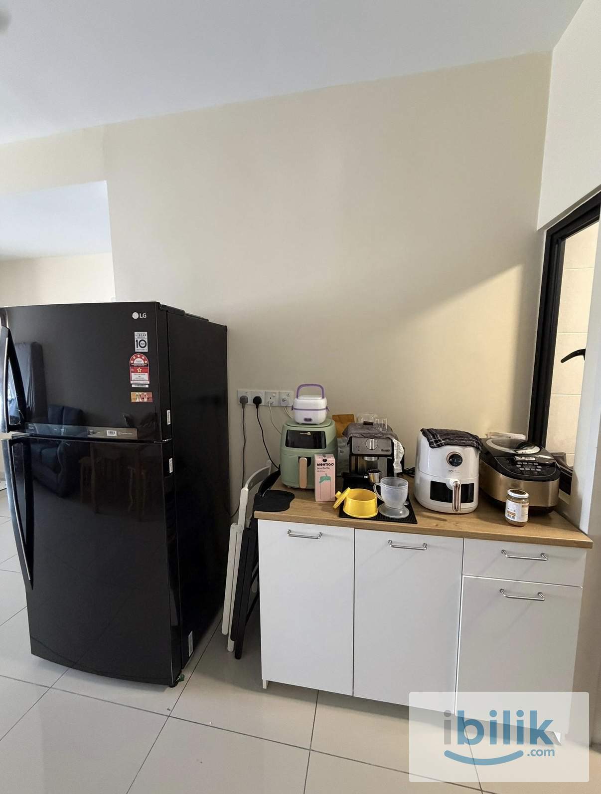 Middle Room Tuan Residency Jalan Kuching For Rent (FEMALE ONLY)  - Image 2