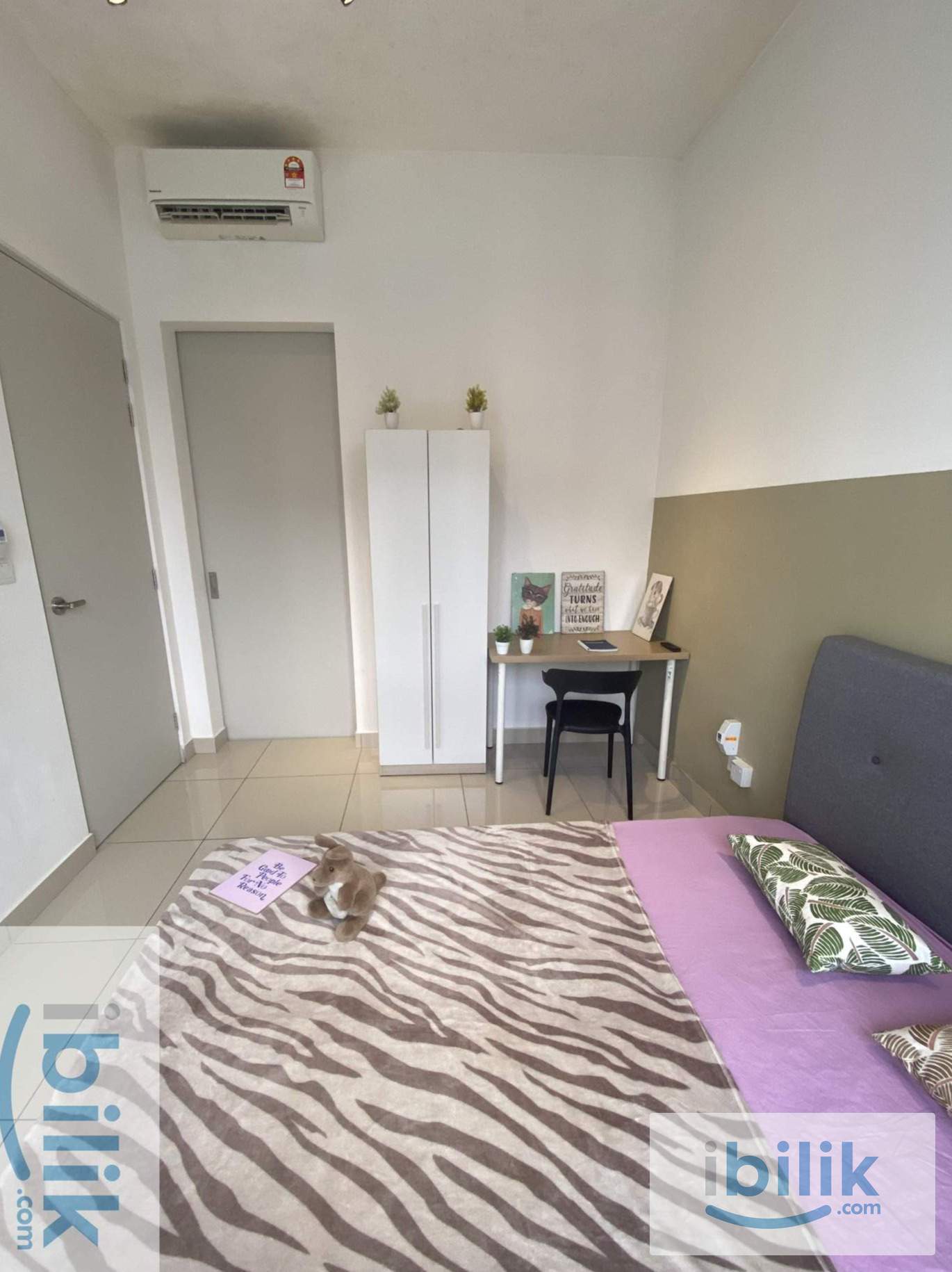🏙️ Prime Area Room | Near University & Mall - Image 4