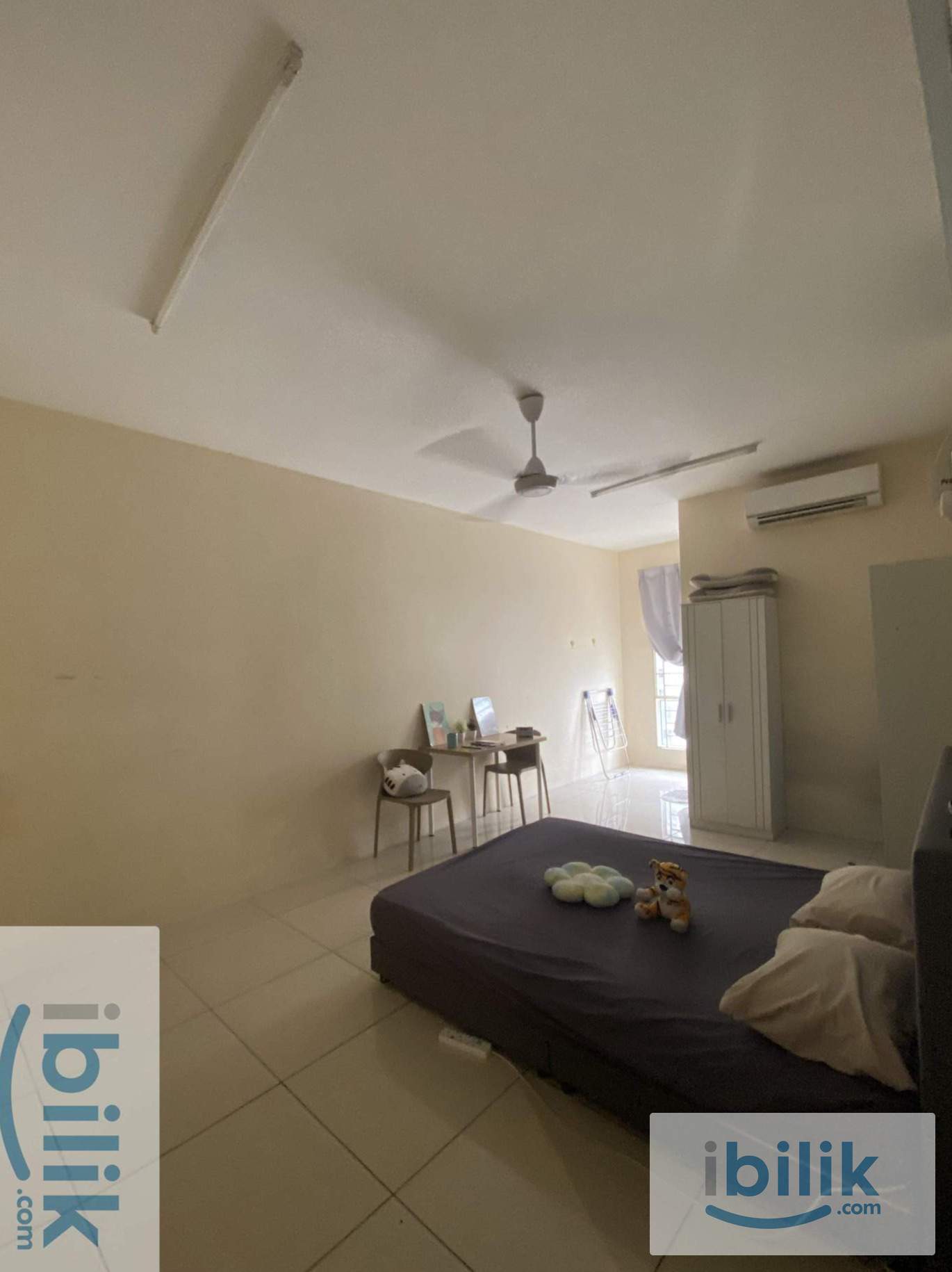 ✨ Spacious Bright Room | Bilik Luas & Cerah - Image 1