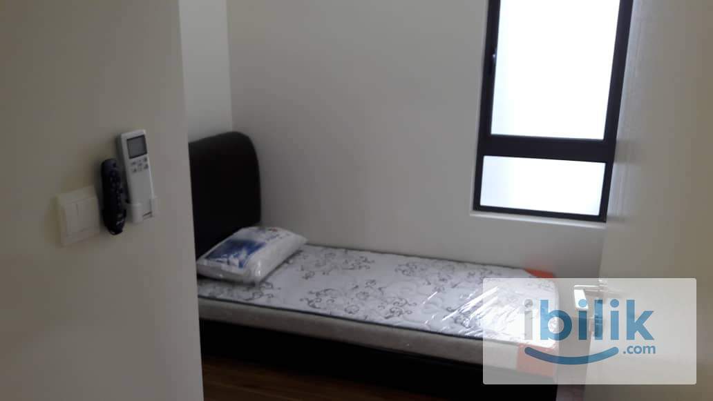 Small Room at The Petalz, Old Klang Road - Image 1